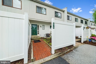 674 Summit House Unit 674, West Chester, PA 19382