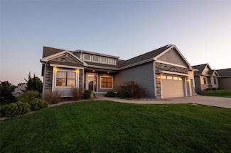16206 Brookview Dr, Urbandale, IA 50323