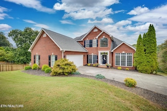 3690 Hirst Cir, Lenoir City, TN 37772