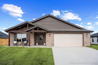 5822 Coldspring Ln, Bartlesville, OK 74006