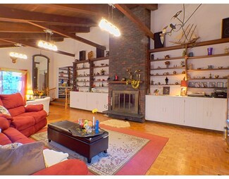 47 Postgate Rd, South Hamilton, MA 01982
