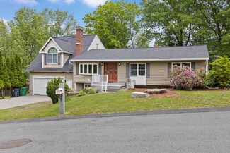 10 Hunters Ln, Nashua, NH 03063