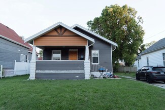 1204 W Jackson St, Bloomington, IL 61701