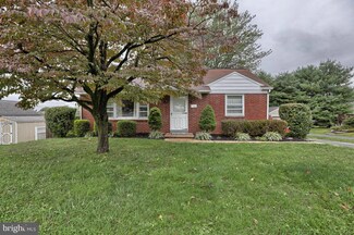 110 Crestmont Ave, Lancaster, PA 17602
