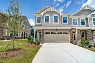 14853 Tamarack Dr, Charlotte, NC 28278