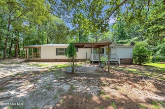 2092 John Henry Store Rd, Currie, NC 28435