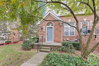 1800 Campau Farms Cir, Detroit, MI 48207