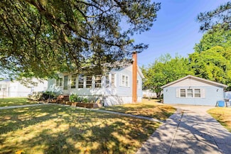 17 N 15th St, Villas, NJ 08251