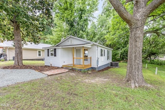 121 Lena Ct, Burlington, NC 27217