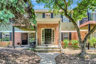 1525 Raymond Dr Unit 103, Naperville, IL 60563