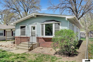 5026 Knox St, Lincoln, NE 68504