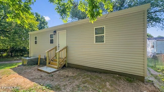 1529 Delaware Ave, Knoxville, TN 37921