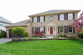 1520 Canyon Run Rd, Naperville, IL 60565
