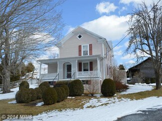 922 Walkers Creek Rd, Raphine, VA 24472