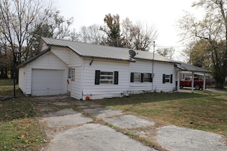 204 S 15th St, Sarcoxie, MO 64862