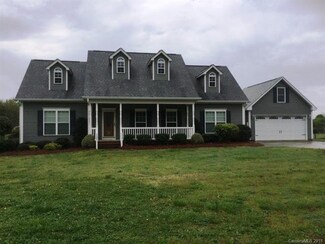 700 Pitts Rd, Catawba, SC 29704