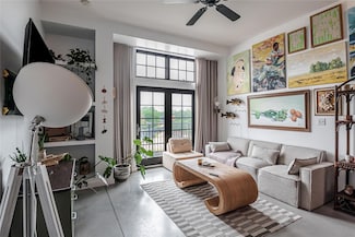 2235 E 6th St Unit 302, Austin, TX 78702