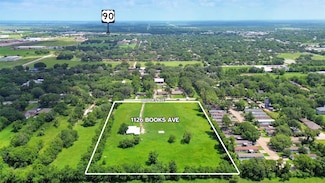 1126 Brooks Ave, Rosenberg, TX 77471