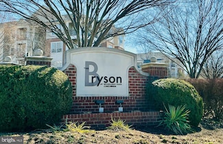 12937 Centre Park Cir Unit 203, Herndon, VA 20171