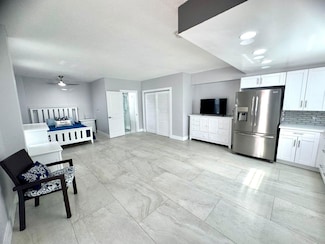 113 Mockingbird Rd, Tavernier, FL 33070