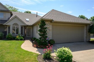 6272 Doral Dr NW, Canton, OH 44718