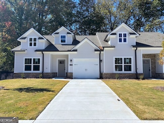 74 Village Ct Unit 11, Cleveland, GA 30528