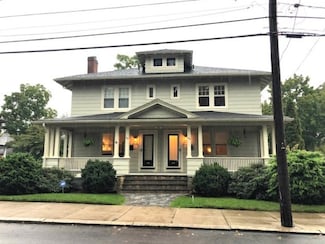 122 Ridge St, Pawtucket, RI 02860