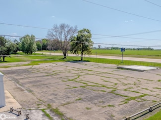 0 33rd St SE, Mason City, IA 50401