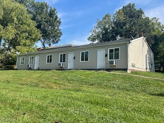 1710 Bird St, Parkersburg, WV 26101