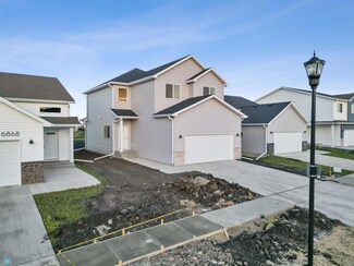 6874 Joseph St, Horace, ND 58047