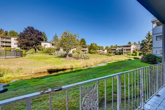 13065 15th Ave NE Unit G10, Seattle, WA 98125