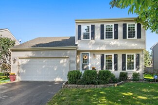 612 River Oaks Ln, Island Lake, IL 60042
