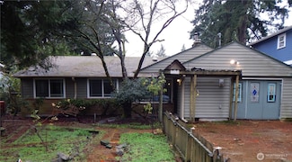 11532 19th Ave NE, Seattle, WA 98125