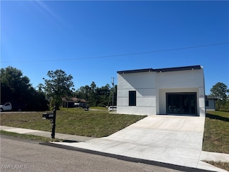 1201 E 6th St, Lehigh Acres, FL 33972