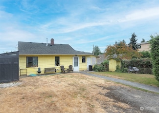 3807 24th Ave W, Seattle, WA 98199