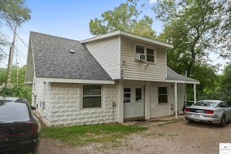 701 1/2 Broad St, Warrensburg, MO 64093