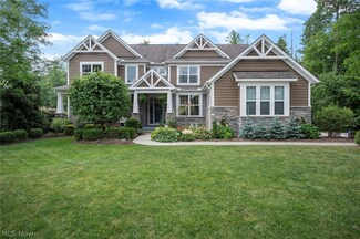 7915 Mcfarland Ridge, Chagrin Falls, OH 44023