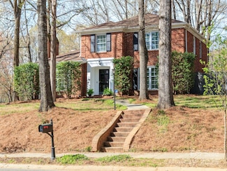 9101 Sardis Forest Dr, Charlotte, NC 28270