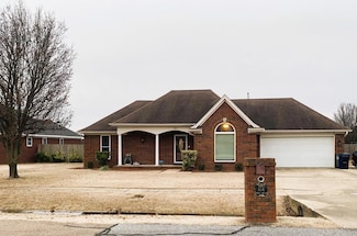634 White Oak Dr, Marion, AR 72364