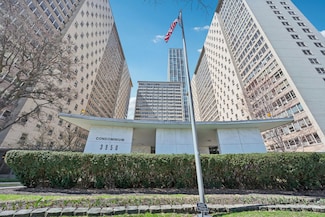 3950 N Lake Shore Dr Unit 2209, Chicago, IL 60613