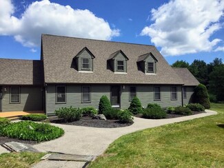 23 Montrose Dr, Stratham, NH 03885