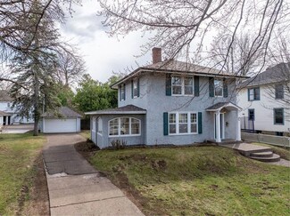 305 Garfield Ave, Eau Claire, WI 54701