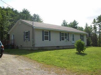 18 Kaelyn Dr, Sabattus, ME 04280