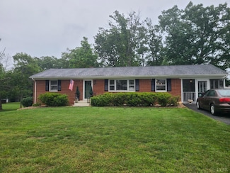 356 Ferguson St, Appomattox, VA 24522