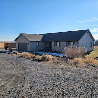 16120 Hill Rd, Klamath Falls, OR 97603