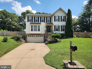 4893 Frishman Ct, Woodbridge, VA 22193