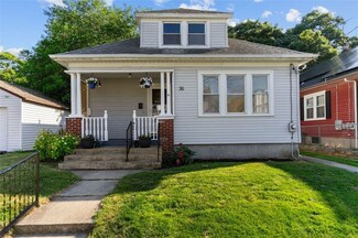 36 Ivanhoe St, Cranston, RI 02910