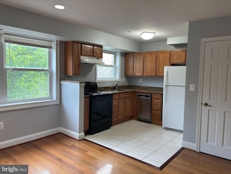 4800 C St SE Unit 201, Washington, DC 20019