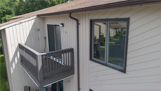 36 Kristee Cir, West Warwick, RI 02893