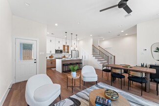8908 Knoll Branch Dr, Houston, TX 77080